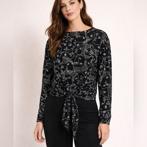 ICÔNE BY SIMONS BLACK PRINTED FACES TOP WITH SMOCKED WAIST SIZE MEDIUM